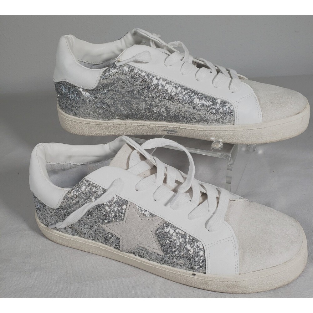 Madden Girl Women's Larrk Sneaker, Shoes SILVER, Size 10M